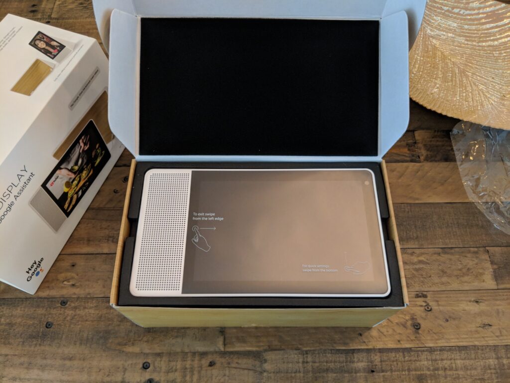 Lenovo Smart Display 10 unboxing