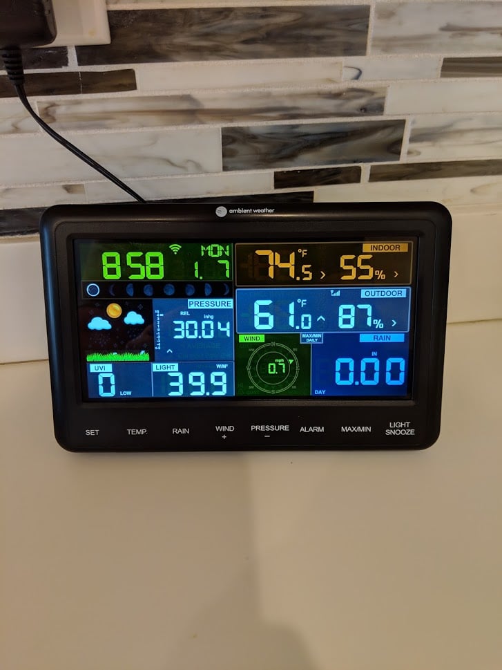 Ambient Weather WS-2902A indoor display