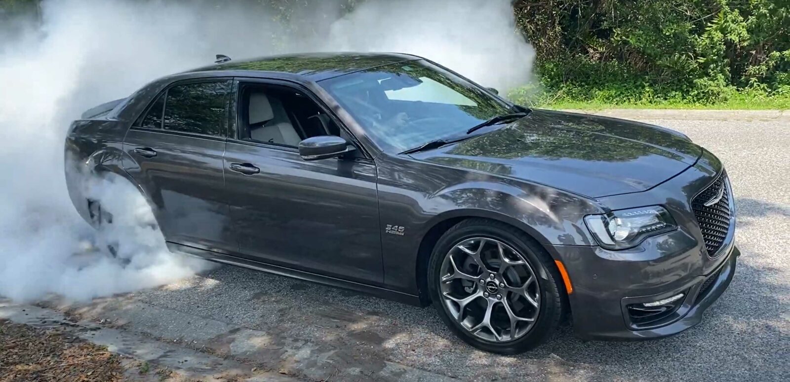 2018 Chrysler 300S burnout