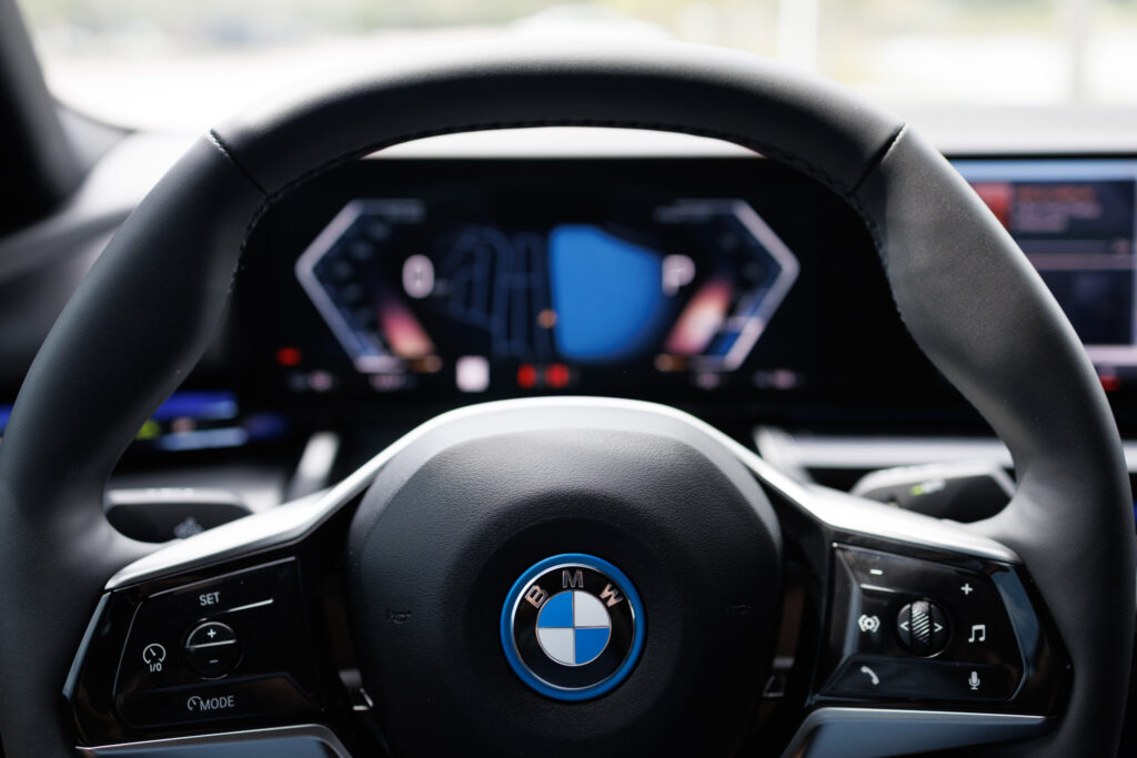 BMW i5 Steering Wheel