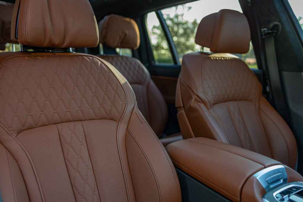 2024 BMW X7 Seats