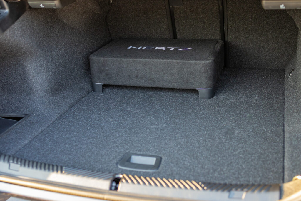 Hertz Subwoofer in BMW i5 Trunk